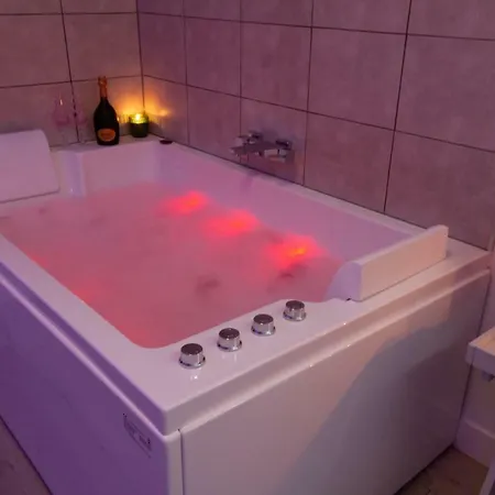 Love Cosy - Nuit De 18h A 11h - Cosy & Clean Dijon